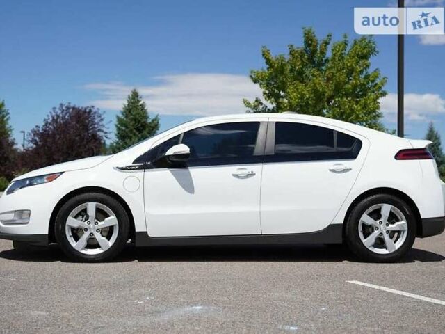 Білий Шевроле Вольт, об'ємом двигуна 0 л та пробігом 110 тис. км за 2500 $, фото 1 на Automoto.ua