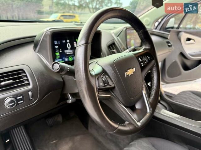 Белый Шевроле Вольт, объемом двигателя 1.4 л и пробегом 85 тыс. км за 9999 $, фото 44 на Automoto.ua