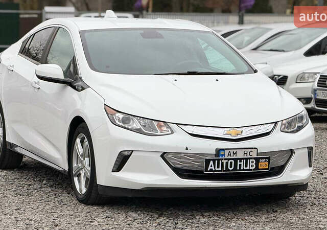 Білий Шевроле Вольт, об'ємом двигуна 1.49 л та пробігом 93 тис. км за 14900 $, фото 2 на Automoto.ua