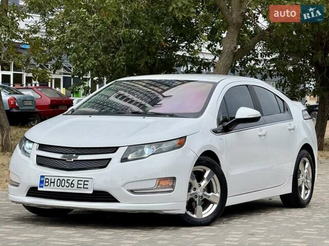 Белый Шевроле Вольт, объемом двигателя 1.4 л и пробегом 85 тыс. км за 9999 $, фото 16 на Automoto.ua