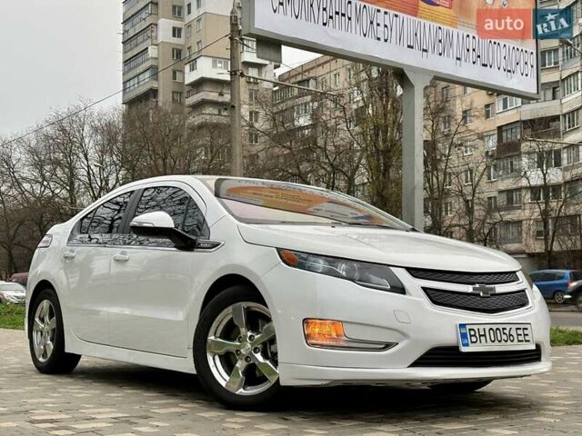 Белый Шевроле Вольт, объемом двигателя 1.4 л и пробегом 85 тыс. км за 9999 $, фото 8 на Automoto.ua