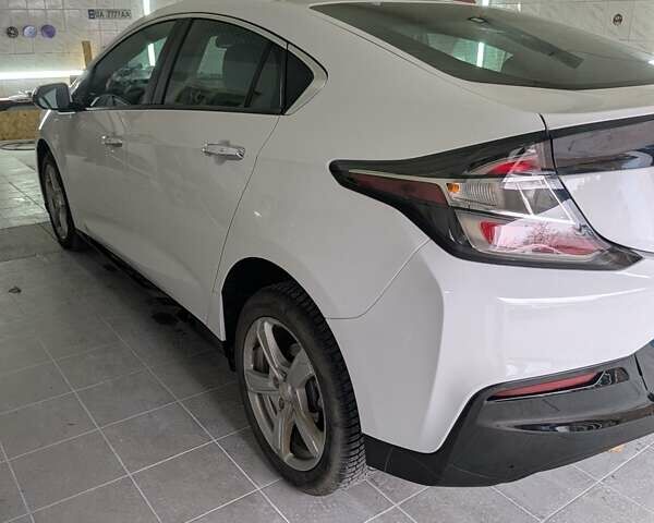 Белый Шевроле Вольт, объемом двигателя 0 л и пробегом 137 тыс. км за 13500 $, фото 13 на Automoto.ua