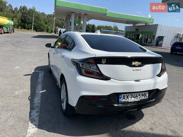 Белый Шевроле Вольт, объемом двигателя 1.5 л и пробегом 177 тыс. км за 12900 $, фото 11 на Automoto.ua