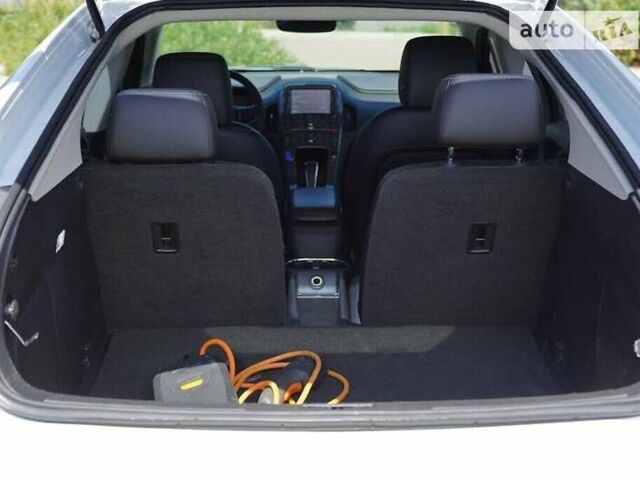 Білий Шевроле Вольт, об'ємом двигуна 0 л та пробігом 110 тис. км за 2500 $, фото 23 на Automoto.ua