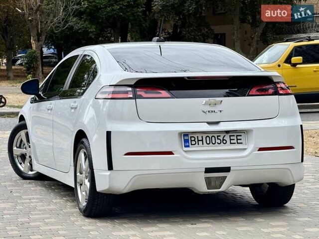 Белый Шевроле Вольт, объемом двигателя 1.4 л и пробегом 85 тыс. км за 9999 $, фото 22 на Automoto.ua