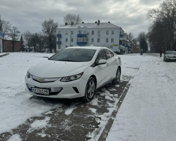 Белый Шевроле Вольт, объемом двигателя 1.5 л и пробегом 207 тыс. км за 12999 $, фото 5 на Automoto.ua