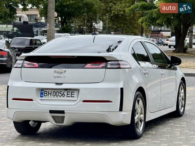 Белый Шевроле Вольт, объемом двигателя 1.4 л и пробегом 85 тыс. км за 9999 $, фото 10 на Automoto.ua