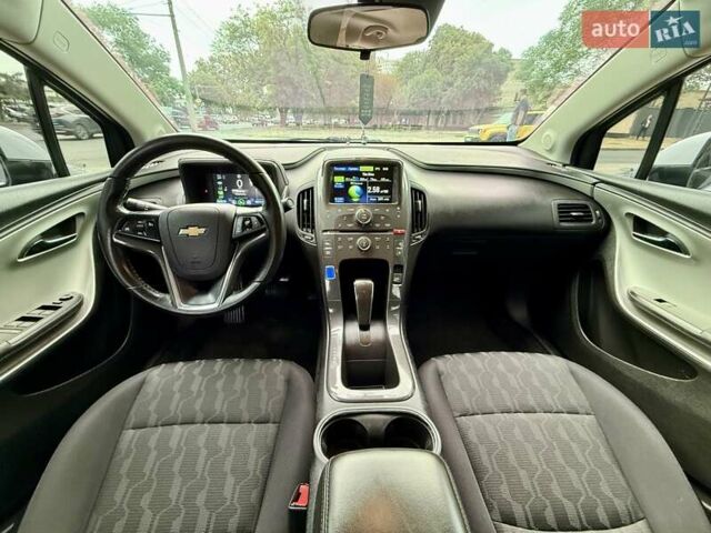 Белый Шевроле Вольт, объемом двигателя 1.4 л и пробегом 85 тыс. км за 9999 $, фото 59 на Automoto.ua