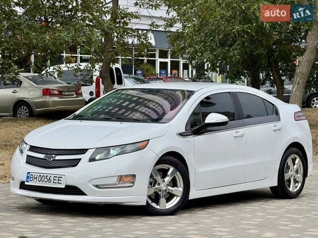Белый Шевроле Вольт, объемом двигателя 1.4 л и пробегом 85 тыс. км за 9999 $, фото 15 на Automoto.ua