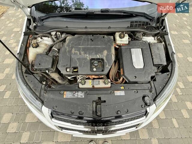 Белый Шевроле Вольт, объемом двигателя 1.4 л и пробегом 85 тыс. км за 9999 $, фото 72 на Automoto.ua