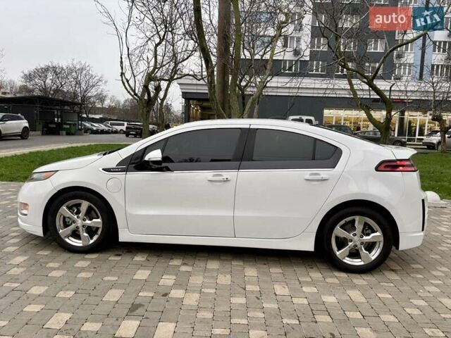 Белый Шевроле Вольт, объемом двигателя 1.4 л и пробегом 85 тыс. км за 9999 $, фото 72 на Automoto.ua