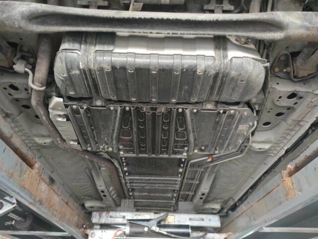 Белый Шевроле Вольт, объемом двигателя 1.4 л и пробегом 195 тыс. км за 8800 $, фото 2 на Automoto.ua