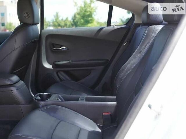 Білий Шевроле Вольт, об'ємом двигуна 0 л та пробігом 110 тис. км за 2500 $, фото 27 на Automoto.ua