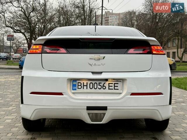 Белый Шевроле Вольт, объемом двигателя 1.4 л и пробегом 85 тыс. км за 9999 $, фото 20 на Automoto.ua