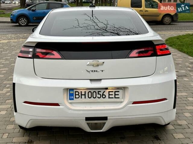 Белый Шевроле Вольт, объемом двигателя 1.4 л и пробегом 85 тыс. км за 9999 $, фото 21 на Automoto.ua