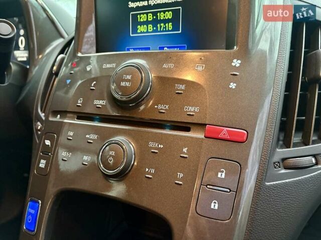 Белый Шевроле Вольт, объемом двигателя 1.4 л и пробегом 85 тыс. км за 9999 $, фото 52 на Automoto.ua