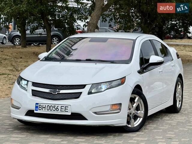 Белый Шевроле Вольт, объемом двигателя 1.4 л и пробегом 85 тыс. км за 9999 $, фото 13 на Automoto.ua