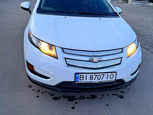 Белый Шевроле Вольт, объемом двигателя 1.4 л и пробегом 0 тыс. км за 10500 $, фото 2 на Automoto.ua