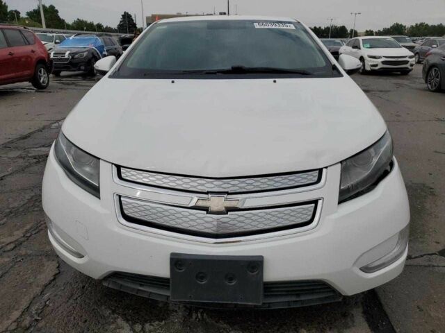 Білий Шевроле Вольт, об'ємом двигуна 0 л та пробігом 90 тис. км за 2000 $, фото 4 на Automoto.ua