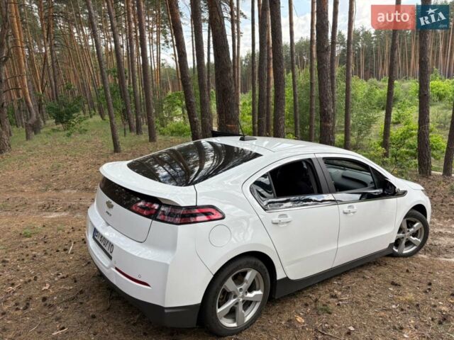 Белый Шевроле Вольт, объемом двигателя 1.4 л и пробегом 217 тыс. км за 9700 $, фото 14 на Automoto.ua