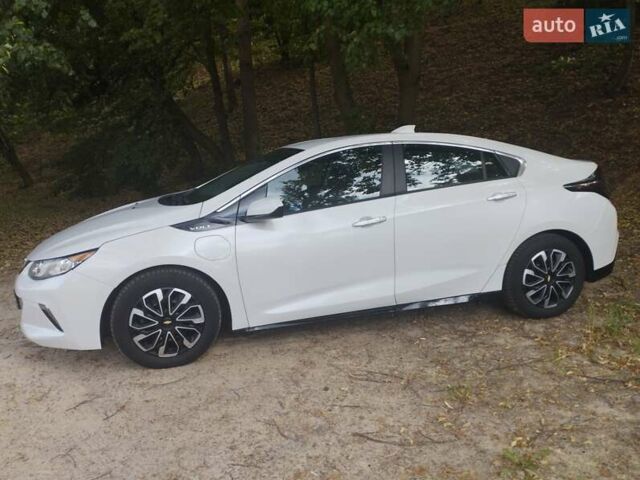 Белый Шевроле Вольт, объемом двигателя 1.5 л и пробегом 160 тыс. км за 14000 $, фото 23 на Automoto.ua