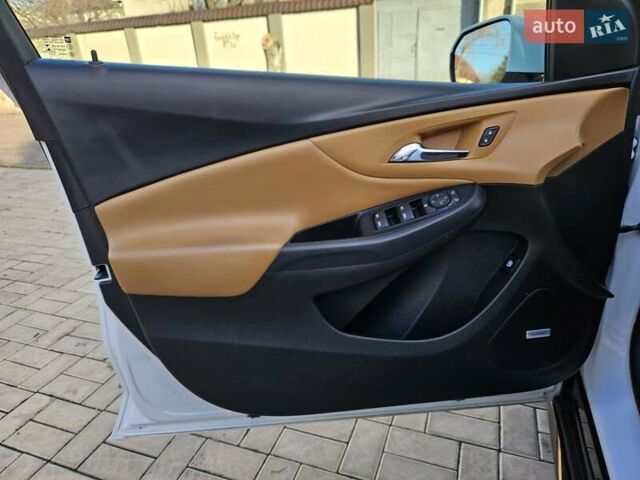 Білий Шевроле Вольт, об'ємом двигуна 1.5 л та пробігом 108 тис. км за 15500 $, фото 42 на Automoto.ua