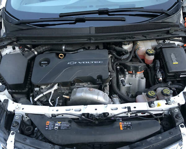 Белый Шевроле Вольт, объемом двигателя 1.49 л и пробегом 145 тыс. км за 14800 $, фото 18 на Automoto.ua