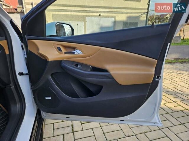 Білий Шевроле Вольт, об'ємом двигуна 1.5 л та пробігом 108 тис. км за 15500 $, фото 55 на Automoto.ua