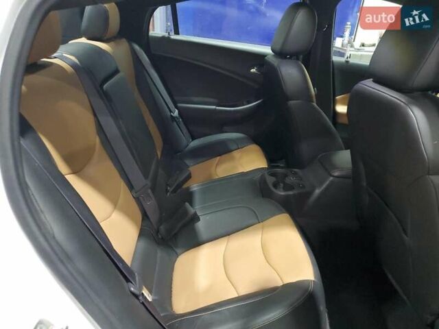 Белый Шевроле Вольт, объемом двигателя 1.5 л и пробегом 97 тыс. км за 3000 $, фото 10 на Automoto.ua