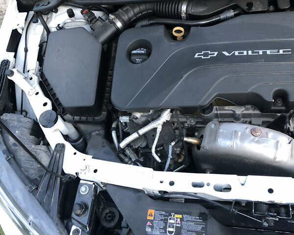 Белый Шевроле Вольт, объемом двигателя 1.49 л и пробегом 145 тыс. км за 14800 $, фото 16 на Automoto.ua