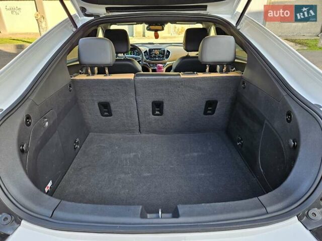 Білий Шевроле Вольт, об'ємом двигуна 1.5 л та пробігом 108 тис. км за 15500 $, фото 62 на Automoto.ua