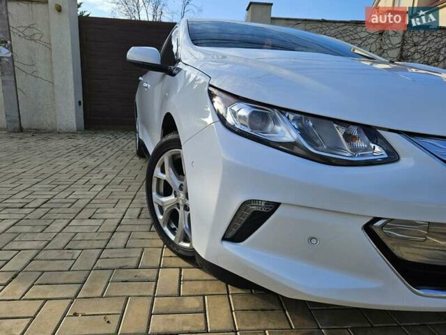 Білий Шевроле Вольт, об'ємом двигуна 1.5 л та пробігом 108 тис. км за 15500 $, фото 14 на Automoto.ua