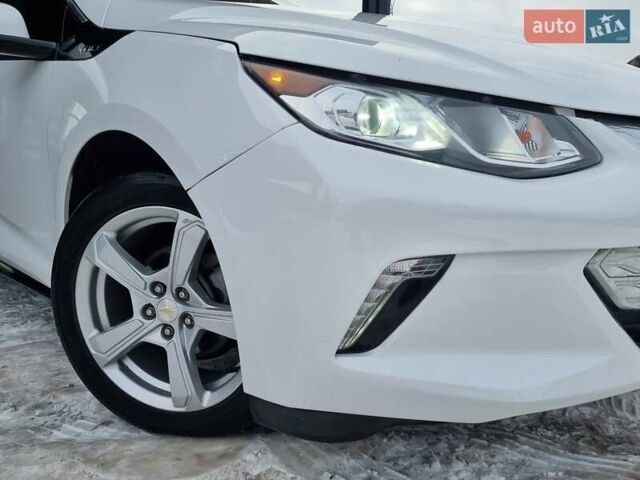 Белый Шевроле Вольт, объемом двигателя 1.5 л и пробегом 159 тыс. км за 13699 $, фото 27 на Automoto.ua