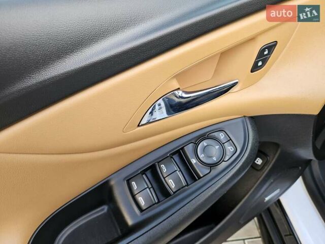 Білий Шевроле Вольт, об'ємом двигуна 1.5 л та пробігом 108 тис. км за 15500 $, фото 44 на Automoto.ua