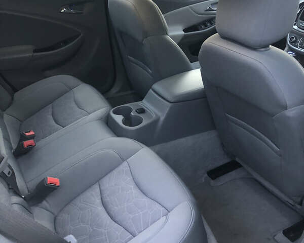 Белый Шевроле Вольт, объемом двигателя 1.49 л и пробегом 145 тыс. км за 14800 $, фото 13 на Automoto.ua