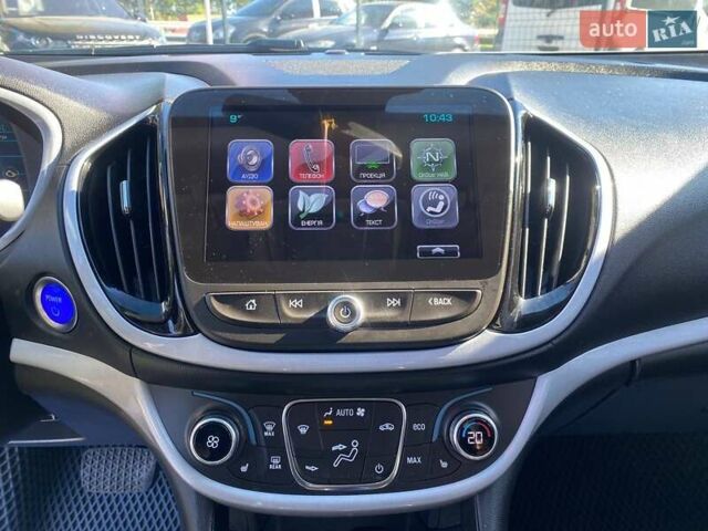 Белый Шевроле Вольт, объемом двигателя 1.49 л и пробегом 158 тыс. км за 12500 $, фото 12 на Automoto.ua