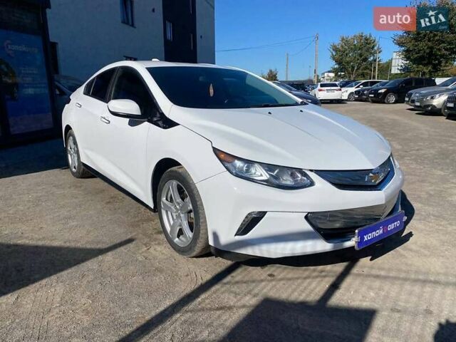 Белый Шевроле Вольт, объемом двигателя 1.49 л и пробегом 158 тыс. км за 12500 $, фото 2 на Automoto.ua