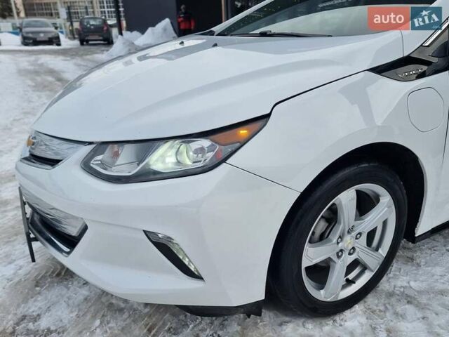 Белый Шевроле Вольт, объемом двигателя 1.5 л и пробегом 159 тыс. км за 13699 $, фото 10 на Automoto.ua