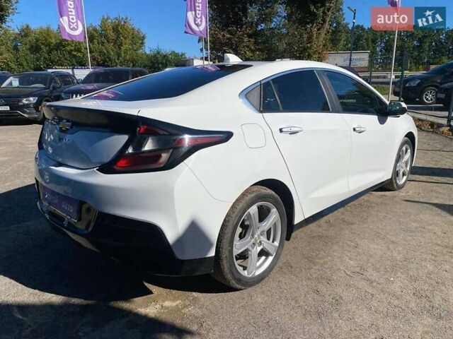 Белый Шевроле Вольт, объемом двигателя 1.49 л и пробегом 158 тыс. км за 12500 $, фото 4 на Automoto.ua