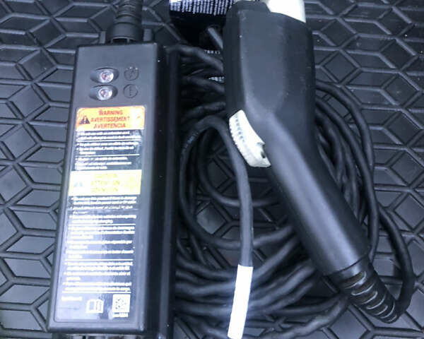 Белый Шевроле Вольт, объемом двигателя 1.49 л и пробегом 145 тыс. км за 14800 $, фото 15 на Automoto.ua