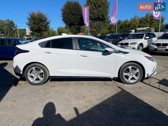 Белый Шевроле Вольт, объемом двигателя 1.49 л и пробегом 158 тыс. км за 12500 $, фото 3 на Automoto.ua