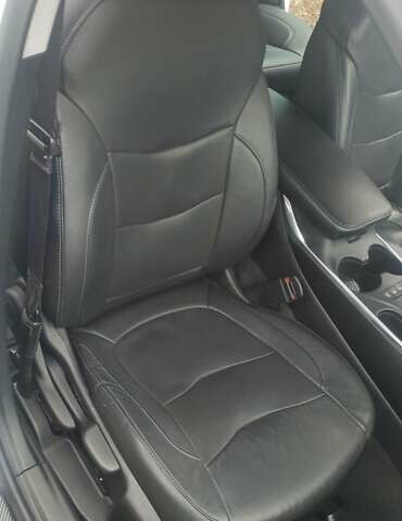 Білий Шевроле Вольт, об'ємом двигуна 1.49 л та пробігом 128 тис. км за 15000 $, фото 18 на Automoto.ua