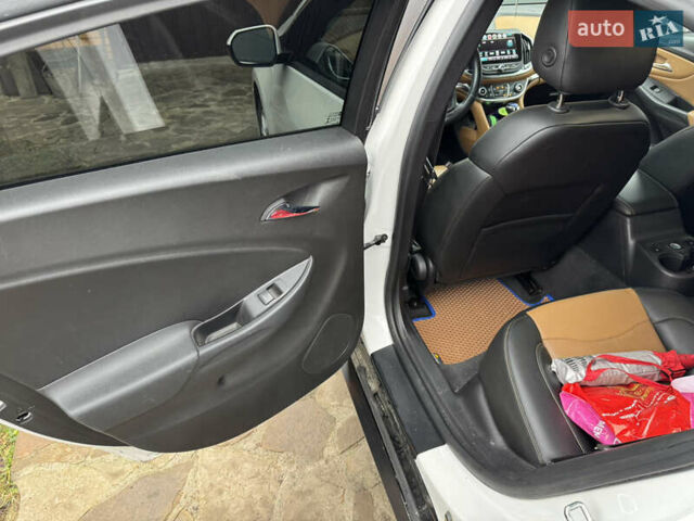 Белый Шевроле Вольт, объемом двигателя 1.5 л и пробегом 88 тыс. км за 18130 $, фото 12 на Automoto.ua