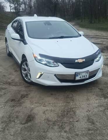 Білий Шевроле Вольт, об'ємом двигуна 1.49 л та пробігом 128 тис. км за 15000 $, фото 1 на Automoto.ua