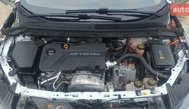 Білий Шевроле Вольт, об'ємом двигуна 1.49 л та пробігом 128 тис. км за 15000 $, фото 9 на Automoto.ua