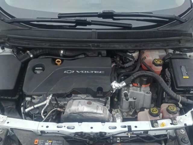 Білий Шевроле Вольт, об'ємом двигуна 1.5 л та пробігом 128 тис. км за 356 $, фото 8 на Automoto.ua