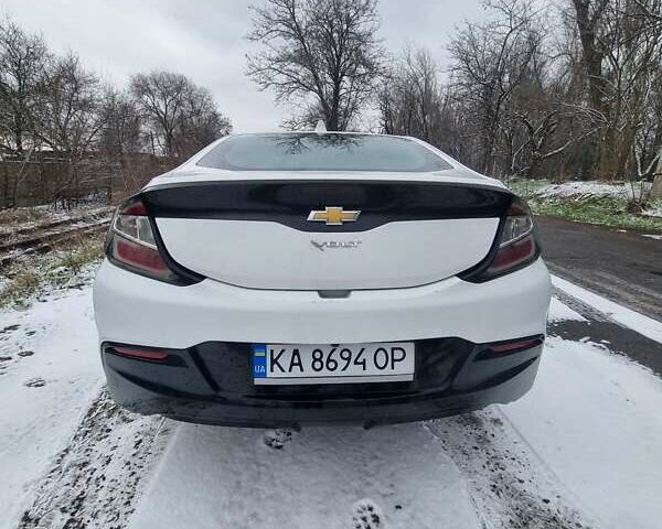 Белый Шевроле Вольт, объемом двигателя 1.5 л и пробегом 154 тыс. км за 14900 $, фото 4 на Automoto.ua