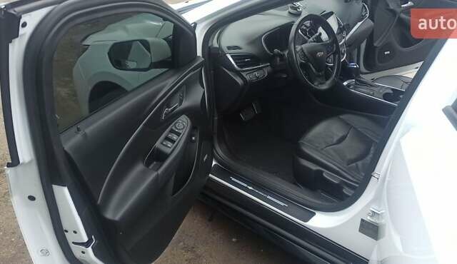 Білий Шевроле Вольт, об'ємом двигуна 1.49 л та пробігом 128 тис. км за 15000 $, фото 12 на Automoto.ua