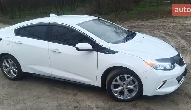 Білий Шевроле Вольт, об'ємом двигуна 1.49 л та пробігом 128 тис. км за 15000 $, фото 3 на Automoto.ua