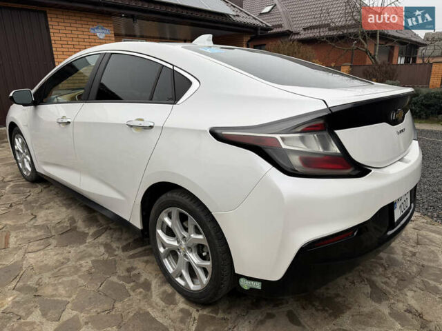 Білий Шевроле Вольт, об'ємом двигуна 1.5 л та пробігом 88 тис. км за 18130 $, фото 5 на Automoto.ua